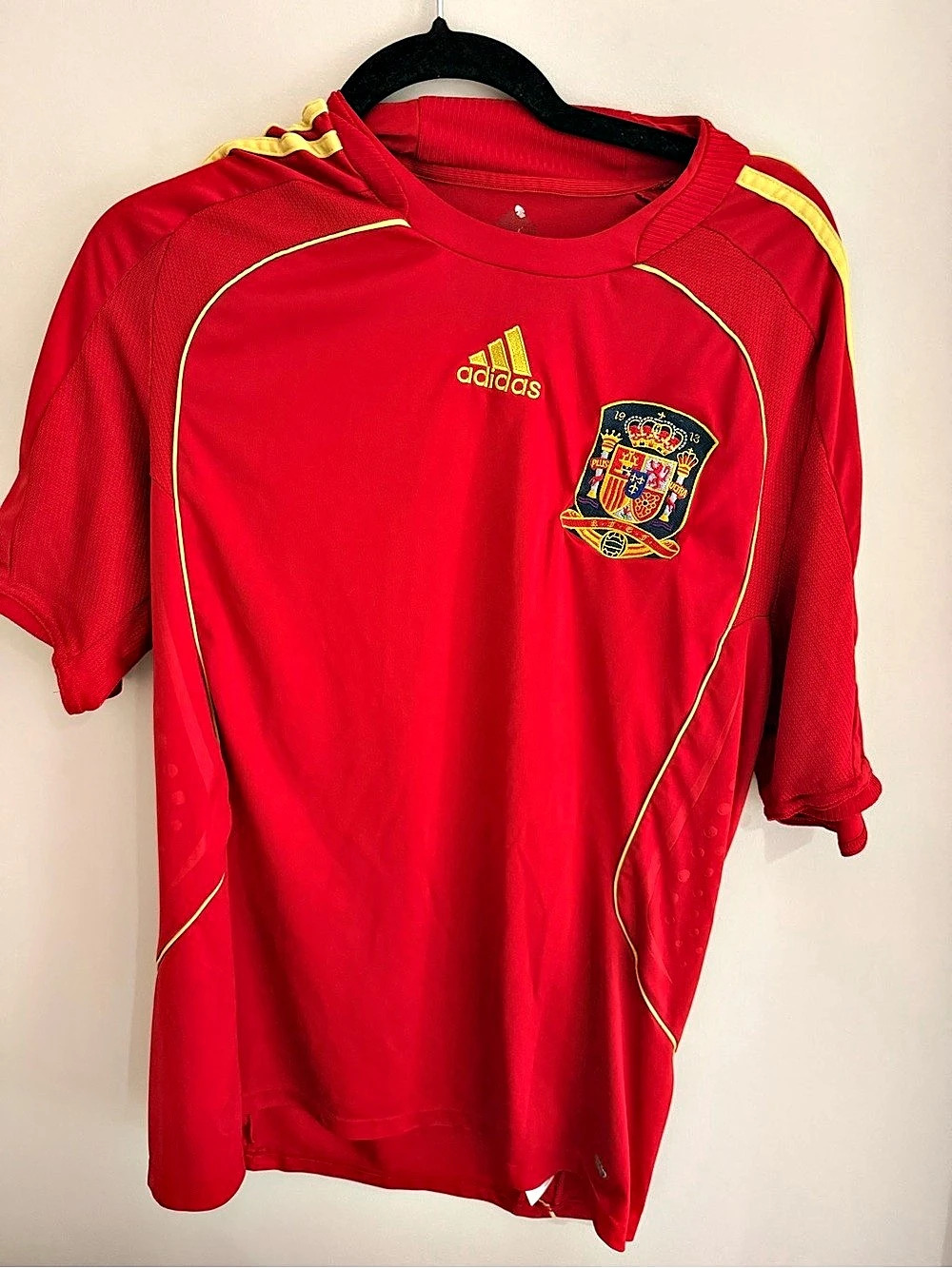 adidas Spain 2004-2006 Home Jersey Red & Yellow